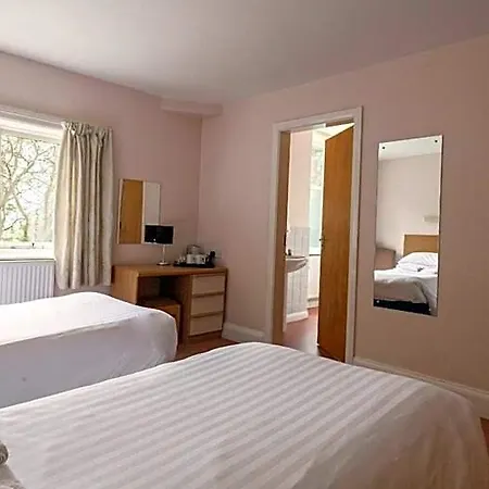 Cober Hill Hotel *