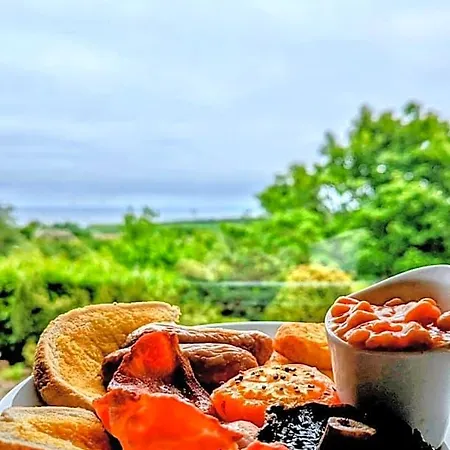 Cober Hill Hotel *